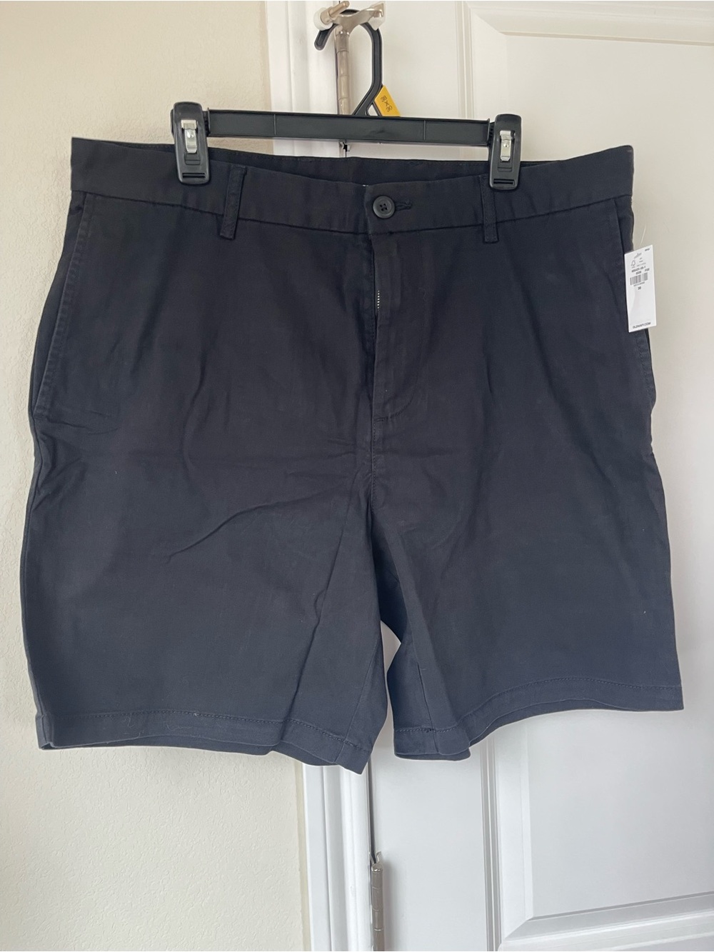 Old Navy Men's Black Flat Front Shorts